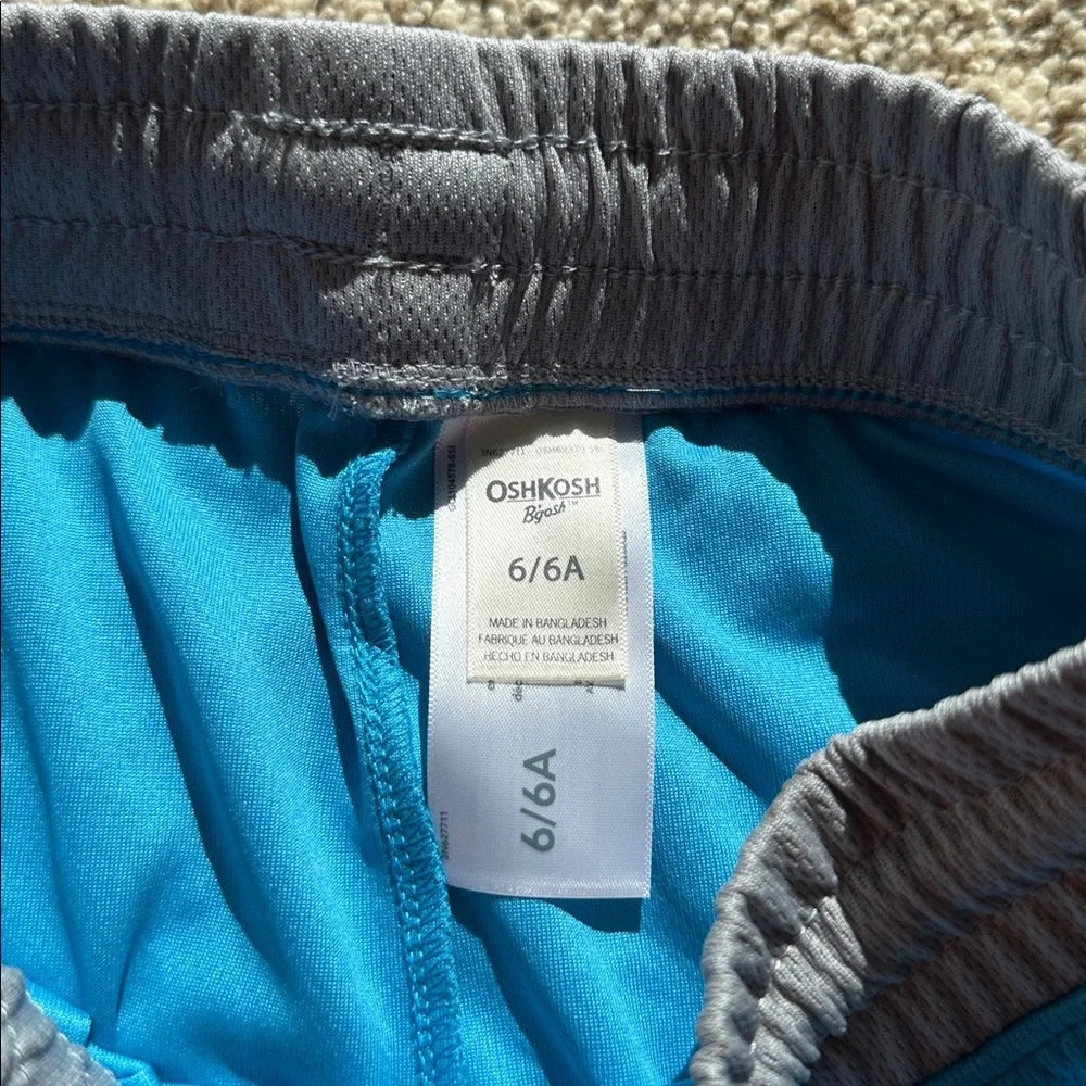 NWT OshKosh B'gosh boys Blue and Gray Shorts size 6